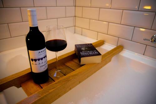 Roseberne Cottage - Luxury Bathurst Getaway!