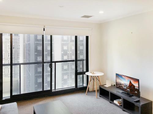 Oasis On Queen St, Quiet And Refreshing Apartment