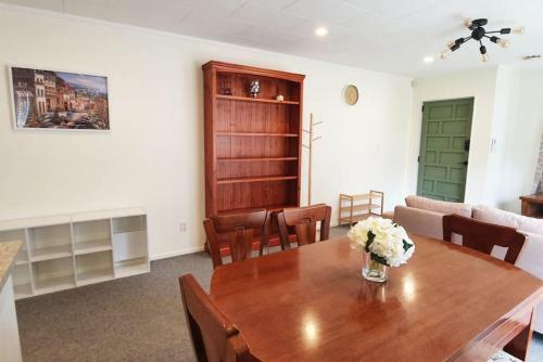 Cheerful 3br Home With Free Wifi & Netflix