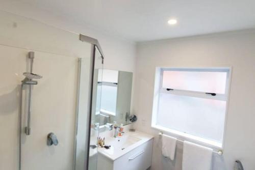 Cheerful 3br Home With Free Wifi & Netflix