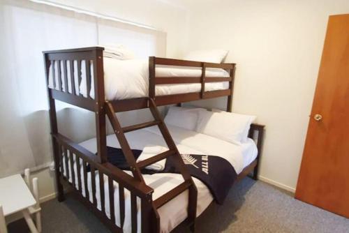 Cheerful 3br Home With Free Wifi & Netflix