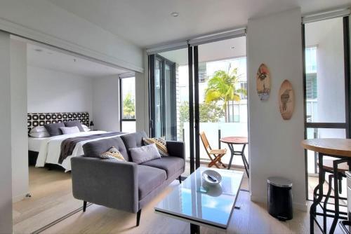 Marina View Apartment In The Viaduct-pool,spa-gym