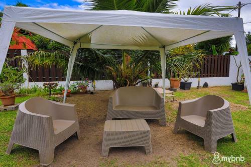 The Beach House In Punaauia