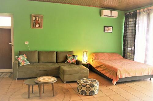 Apartamento Tahiti - Sanny's Place Studio Suite Pmr