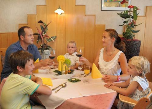 Hotel Retzerlandhof Familie Graf