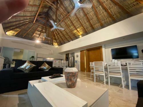 Apartamento Hermoso Ph En Acapulco Diamante