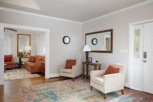 Redmont Revival-whole House-walkable-uab