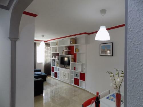 Apartamento La Farola - Centro de M�laga Con Parking