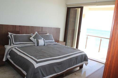 New Luxury Beachfront Penthouse