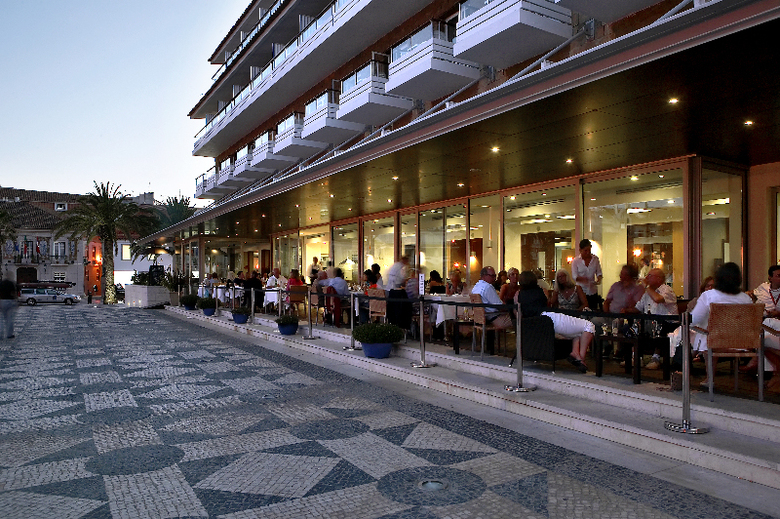 Hotel Ba�a