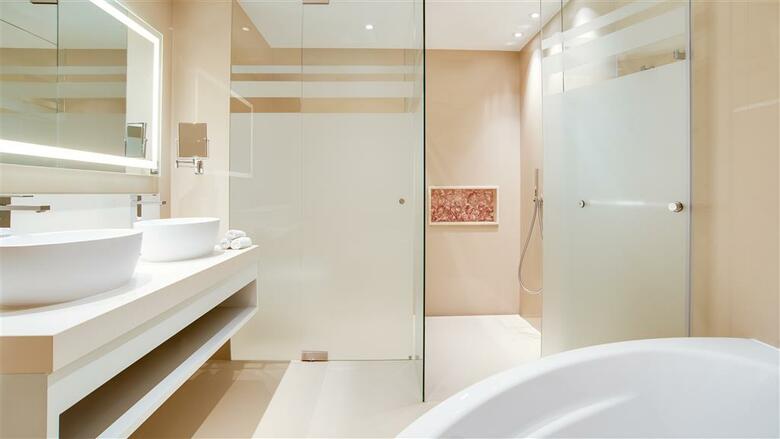 Pine Cliffs Hotel, A Luxury Collection Resort