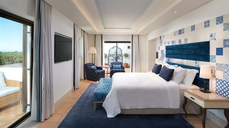 Pine Cliffs Hotel, A Luxury Collection Resort