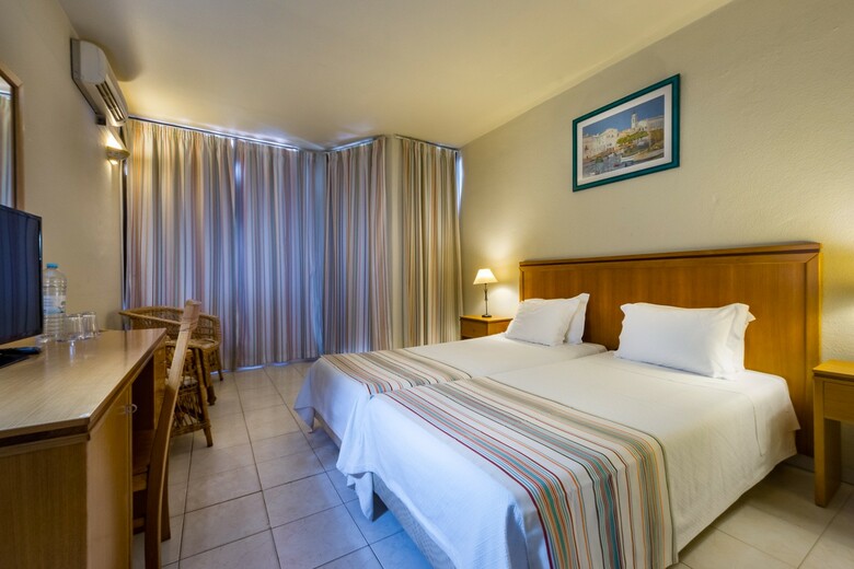 Hotel Auramar Beach Resort