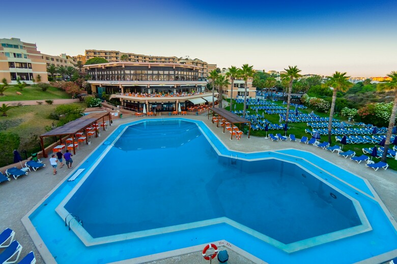 Hotel Auramar Beach Resort
