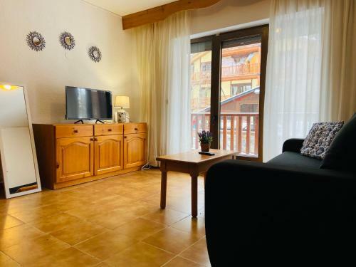 Mikka Incles Apartamento