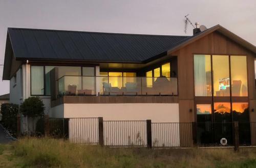 Apartamento Modern Spacious Chartwell