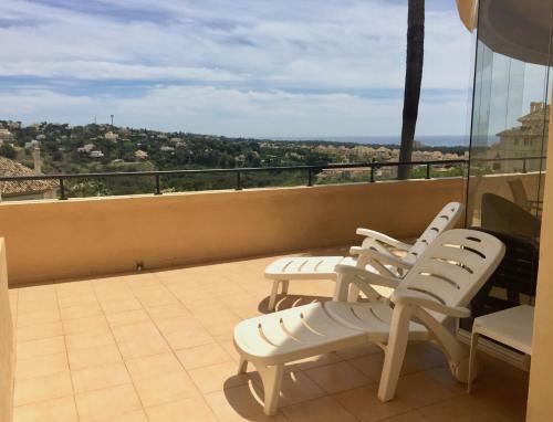 Apartment With Fantastic, Open Sea Views