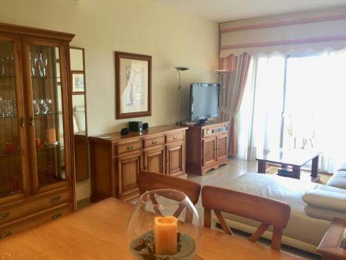 Apartment With Fantastic, Open Sea Views