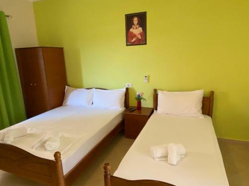 Golden Beach Apartments