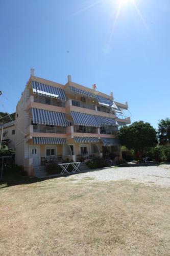 Alexia Apartments