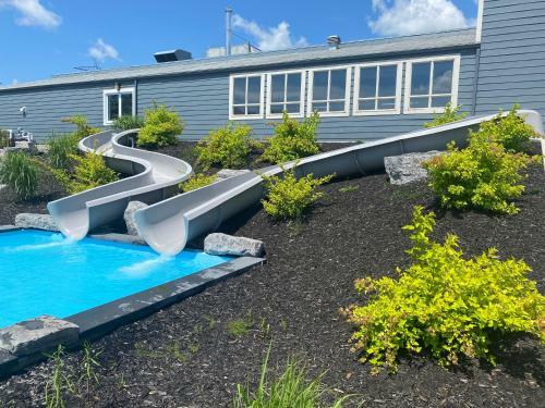 Apartamento Condo 2 Chambres Avec Parc Aquatique!