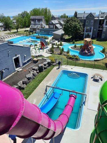 Apartamento Condo 2 Chambres Avec Parc Aquatique!
