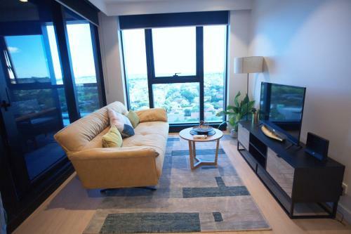 Box Hill Central Sky One Apartment