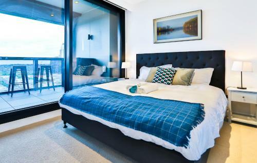 Box Hill Central Sky One Apartment