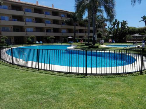Apartamento En Los Patios de Santa Maria Golf
