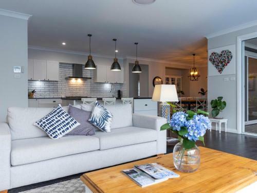 Huntlee Pool Luxe House