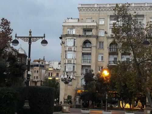 Neftiannikov Avenue Apartment