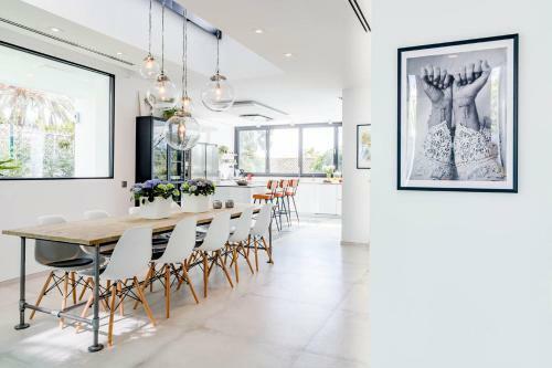 Vlg-modern 5 Bedroom Villa Close To Beach