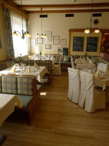 Hotel Restaurant B�ck "roter Hahn"