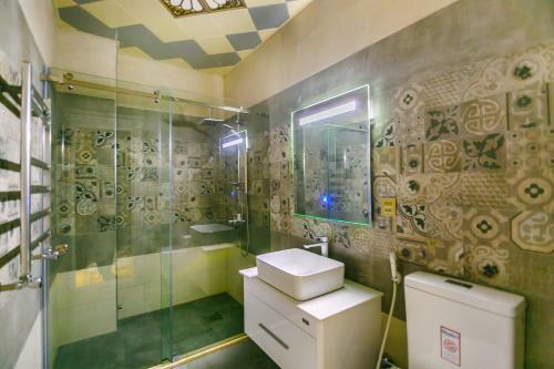 Super Deluxe Apartment On Nizami Street