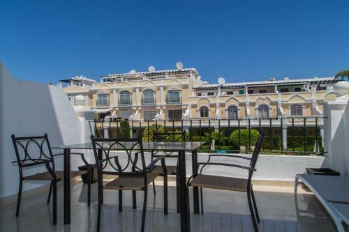 Apartamento Excellent Location Aloha Gardens - Rdr169