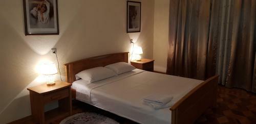 Crown Deluxe Apartment On Nizami Street