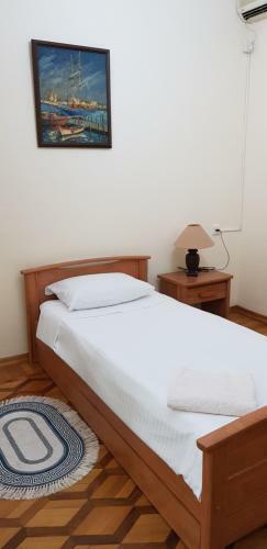 Crown Deluxe Apartment On Nizami Street
