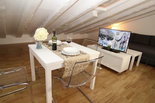Apartamento Atico En Puerta Del Sol