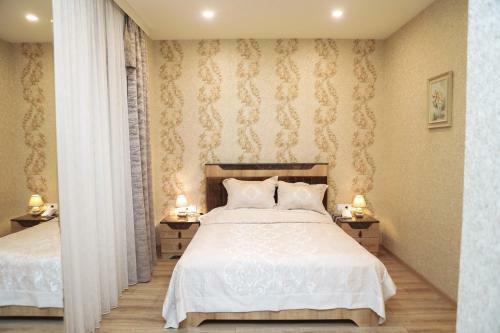 Midcity Hotel
