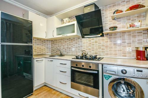 Apartment In Center