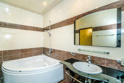 Apartment By Naz In New Bulding