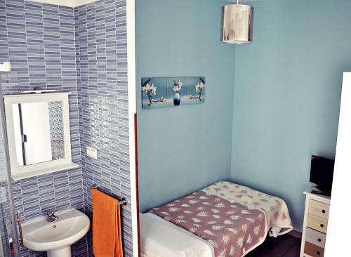 Hostal Habitaciones Universal