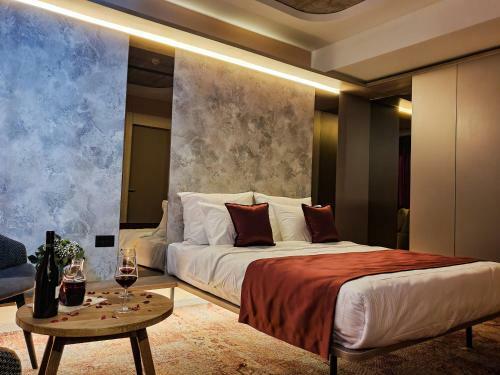 Hotel City Code