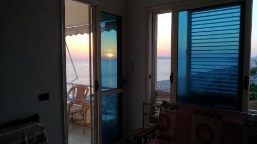 Arol Apartments 5