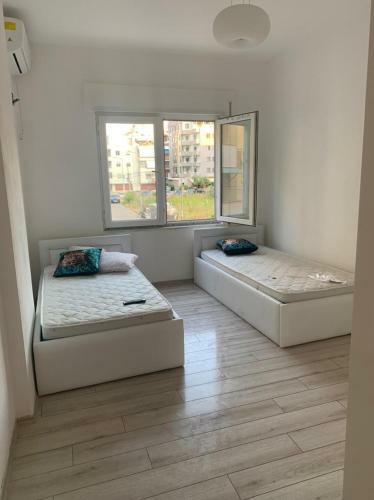 Luxury Apartament In Dures