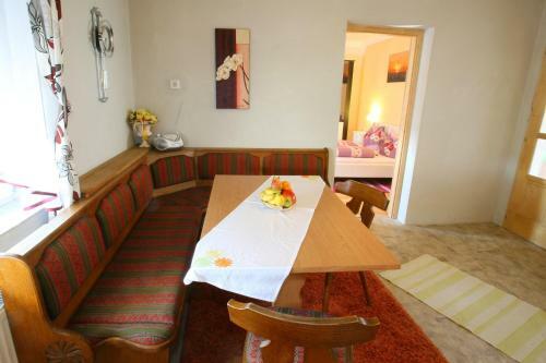Apartamento Ferienwohnung Gerersdorf