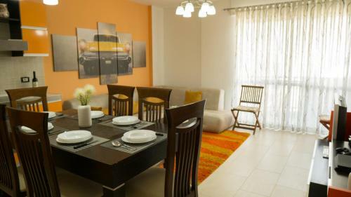 Apartamento Eka Luxury Two-bedroom Penthouse