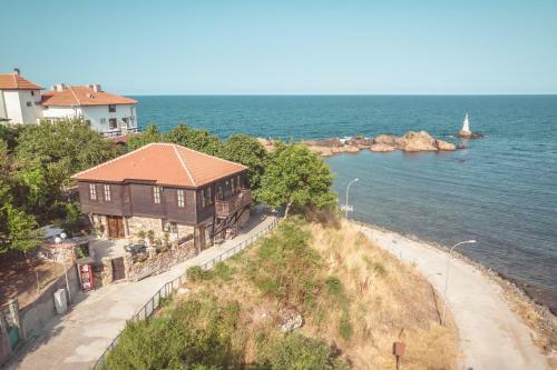 Hostal The Greek House
