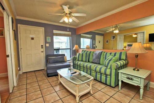Cove By Youngs Suncoast