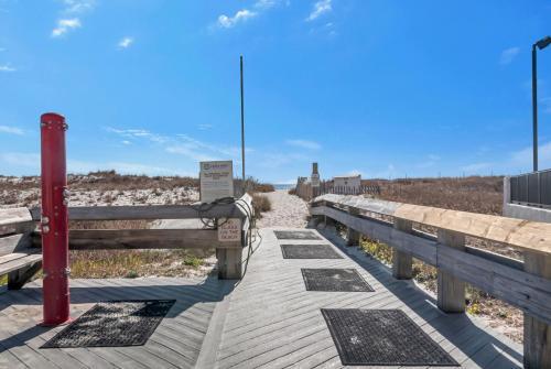 Island Winds East Unit 401
